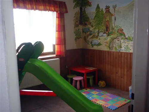Dětský koutek se skluzavkou